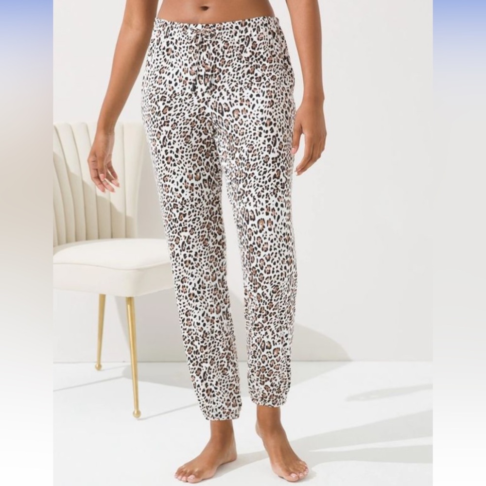 Soma- Medium- Leopard Print Jogger Pants in White and Brown Pajama